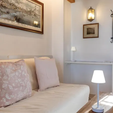 Netia - Location Xoxlakas Pátmos