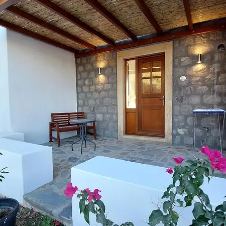 Netia - Location Xoxlakas ゲストハウス Pátmos