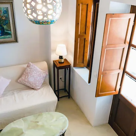 Netia - Location Xoxlakas Pátmos